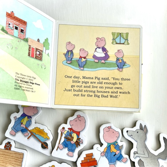 The Three Little Pigs Story in a Box Board Book Stand Up Characters & Houses Toy - Picture 8 of 12